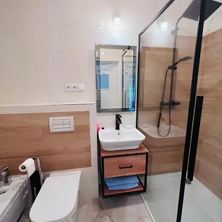 Luna Deluxe Olimpia Port * Вроцлав